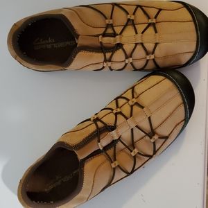 Clark's string easy walkers just slide your foot in SPRINGERS